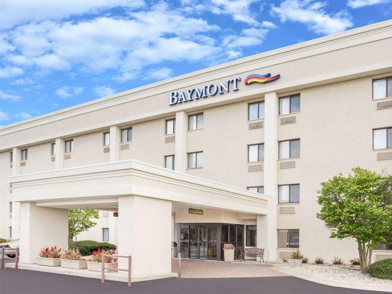 Baymont By Wyndham Janesville Exterior photo